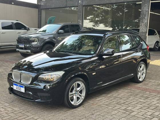 BMW X1 2.0 16V TURBO GASOLINA XDRIVE28I 4P AUTOMÁTICO BMW X1 2.0 16V TURBO GASOLINA XDRIVE28I 4P AUTOMÁTICO